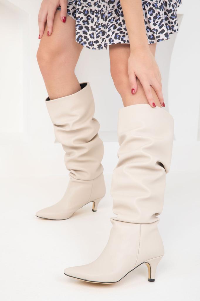 Moderne, stilvolle Modestiefel für Damen, Stiefel aus Kunstleder, Wildleder, schwarze Wildlederstiefel
