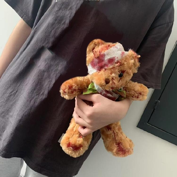 Bear Pendant Disturbing Blood Splattered Small Bear PP Cotton Fabric Texture Suitable for Dark Theme Parties Decorating