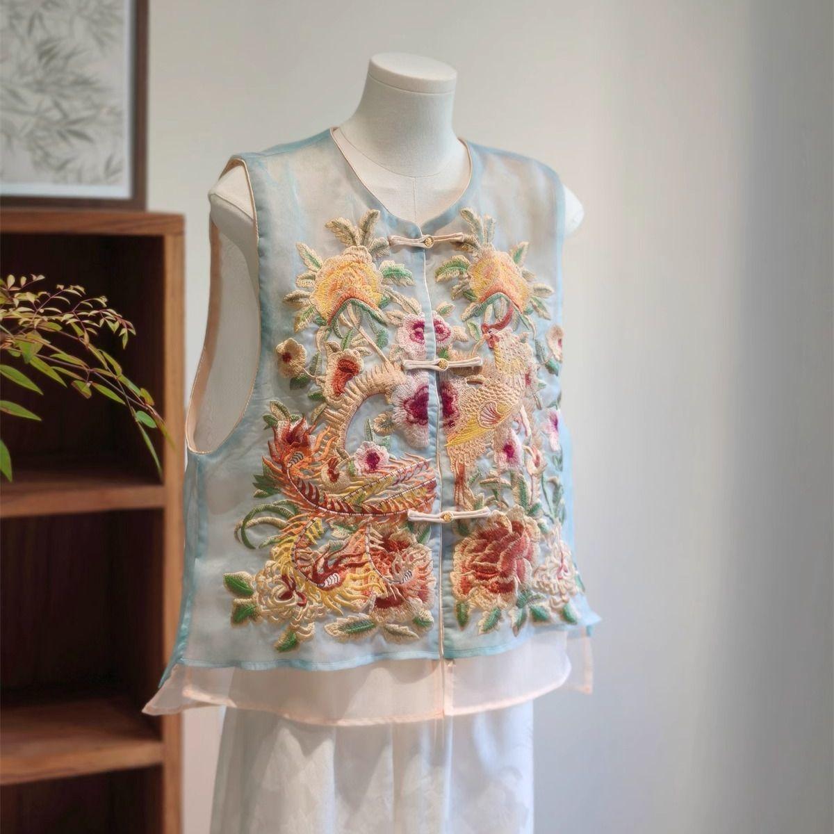 

2025 summer new style round neck disc buckle embroidered thin vest vest vest top M (under 50kg recommended)