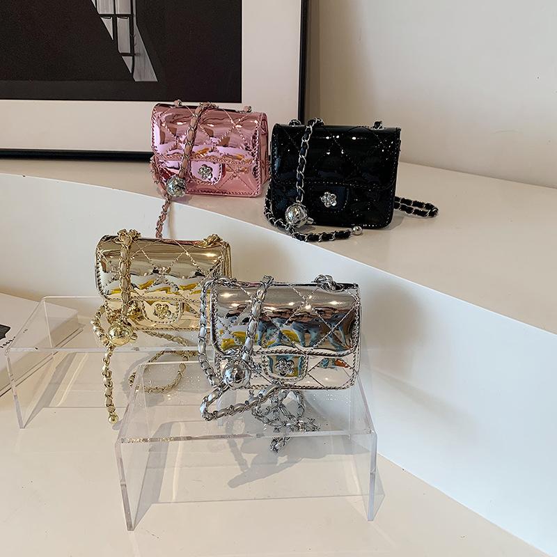 Borsa a Spalla Singola, alla Moda con Motivo a Diamanti, Superficie Lucida Incisa al Laser, Borsa a Tracolla, Borsa per Bambini