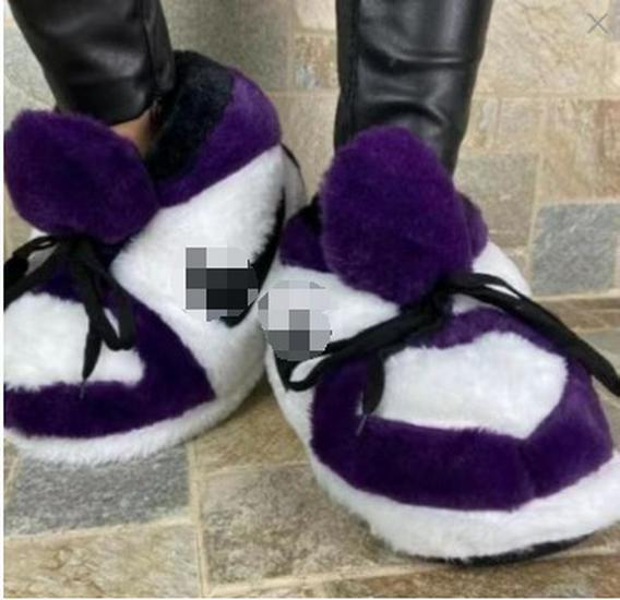 "Douyin-Inspired AJ1 Coconut Slippers: Retro Cotton Home Footwear for Couples"