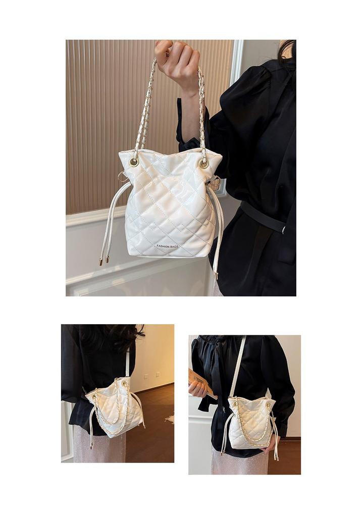 Versatile Women's Fashion Bucket Bag for Daily Commute and Office Use