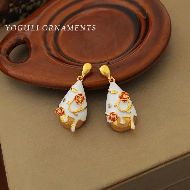 Premium Sense Light Luxury Spring and Summer Earrings Necklace Temperament Retro Earrings Trendy Niche Jewelry