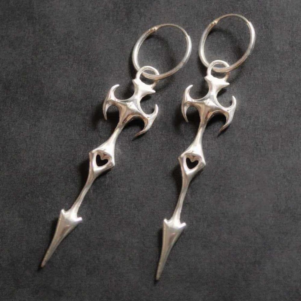 Gothic Punk Sliver Color Thorns Cross Hollowed-Out Heart Shape Sharp Spikes Dangle Earrings for Women Men Hip-hop Couple Jewelry