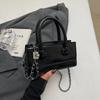 New fashion niche popular chain tote bag portable shoulder crossbody trendy women's bag