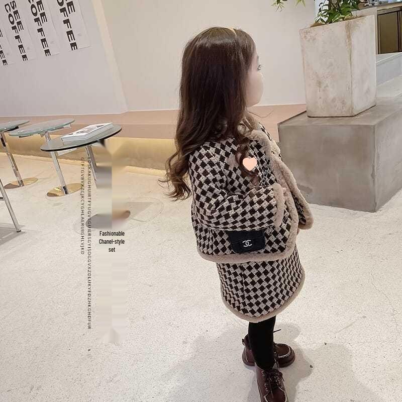 Girls' Autumn & Winter Korean-Style Fleece-Lined Set: Trendy, Thickened, Fashionable Winter Outfit for Kids