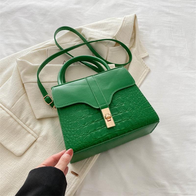 

Мода интернет-знаменитостей Корейская версия маленькая сумка женская 2025 весна новая универсальная ins на плечо сумка-мессенджер темпераментная маленькая квадратная сумка зелёный