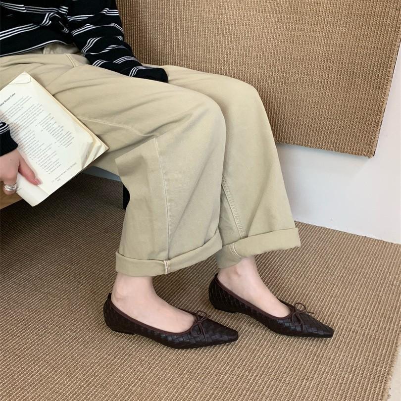 Flat Bottom Woven Light Mouth Single Shoes Women's 2025 Summer New French Bow with Skirt Versatile Grandma Shoes