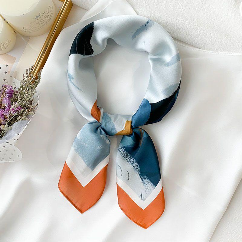 

Женский шелковый шарф с цифровой печатью: Маленький квадратный цветочный узор Универсальный галстук Корейский стиль Студенческий шарф Весна/Осень Защита шеи Шейный платок 70*70cm