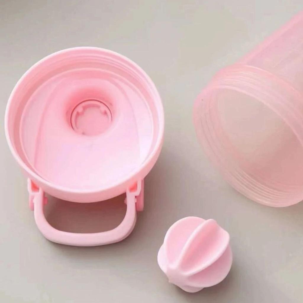 1/2 Stück 500ml Mixer Shaker Flasche mit Shakerkugel Plastik Protein Pulver Shakes Auslaufsichere Becher für Workout Fitness Gym Sport