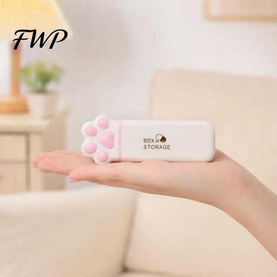 Dustproof Pill Container Portable Box, Cute Cat Paw Design, with Sealed Buckle Lid, Moisture-Proof Box for Travel 3 Compartment Organizer, Medicine