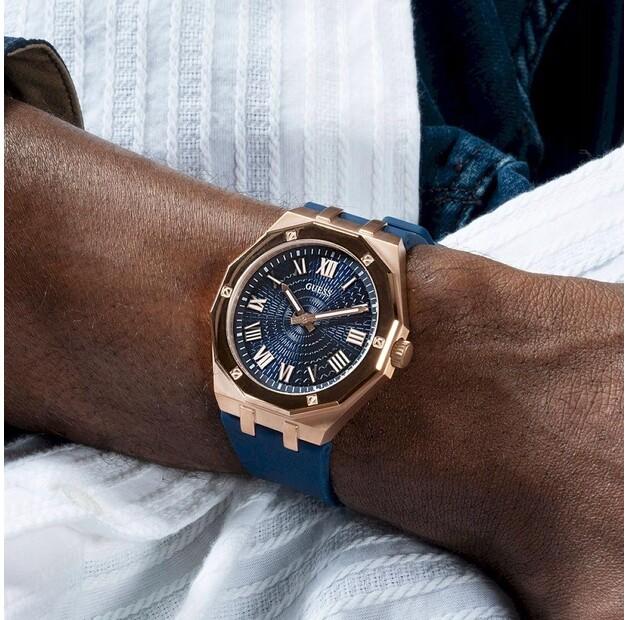 Часы Guess GW0663G3