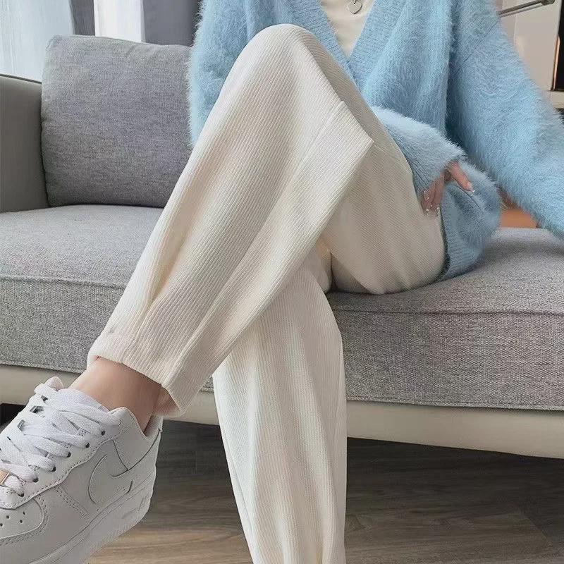 Women's White Chenille Sweatpants with Velvet Lining - Autumn/Winter 2024 Harem-Style Carrot Fit