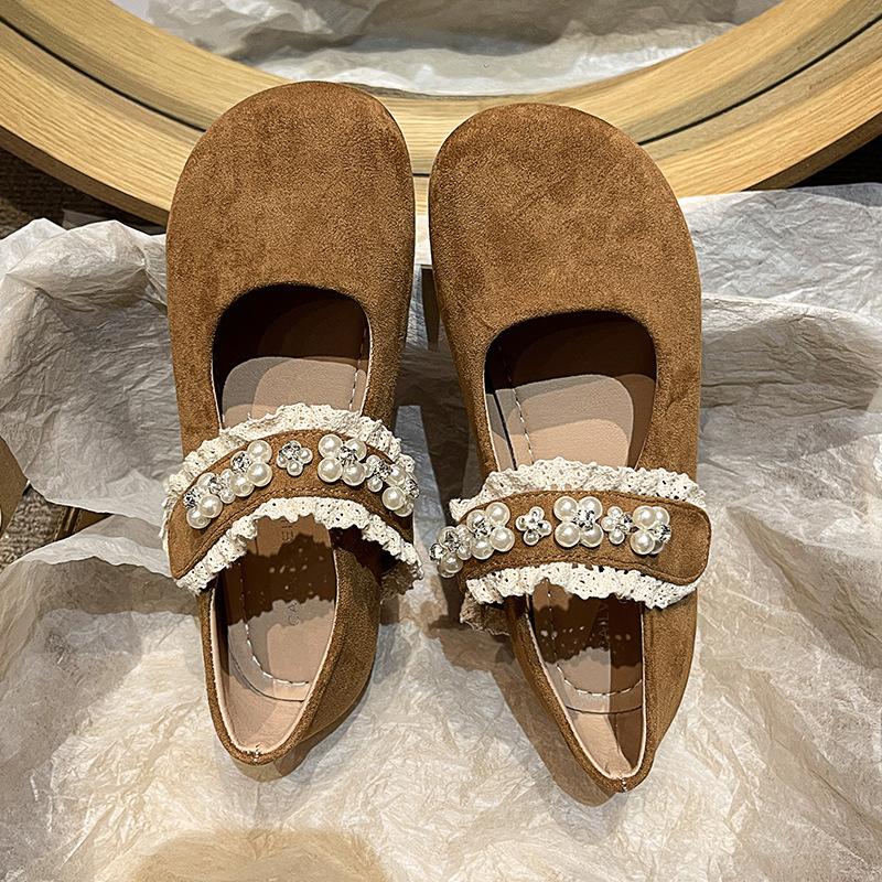 Gentle evening breeze Mary Jane shoes women's 2025 spring new niche matte single shoes with skirts Velcro shoes