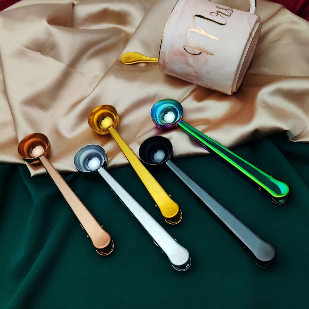 Two-in-one Cute Stainless Steel Coffee Spoon Sealing Clip Tea Coffee Measuring Spoon Scoop Kitchen Decor Accessories