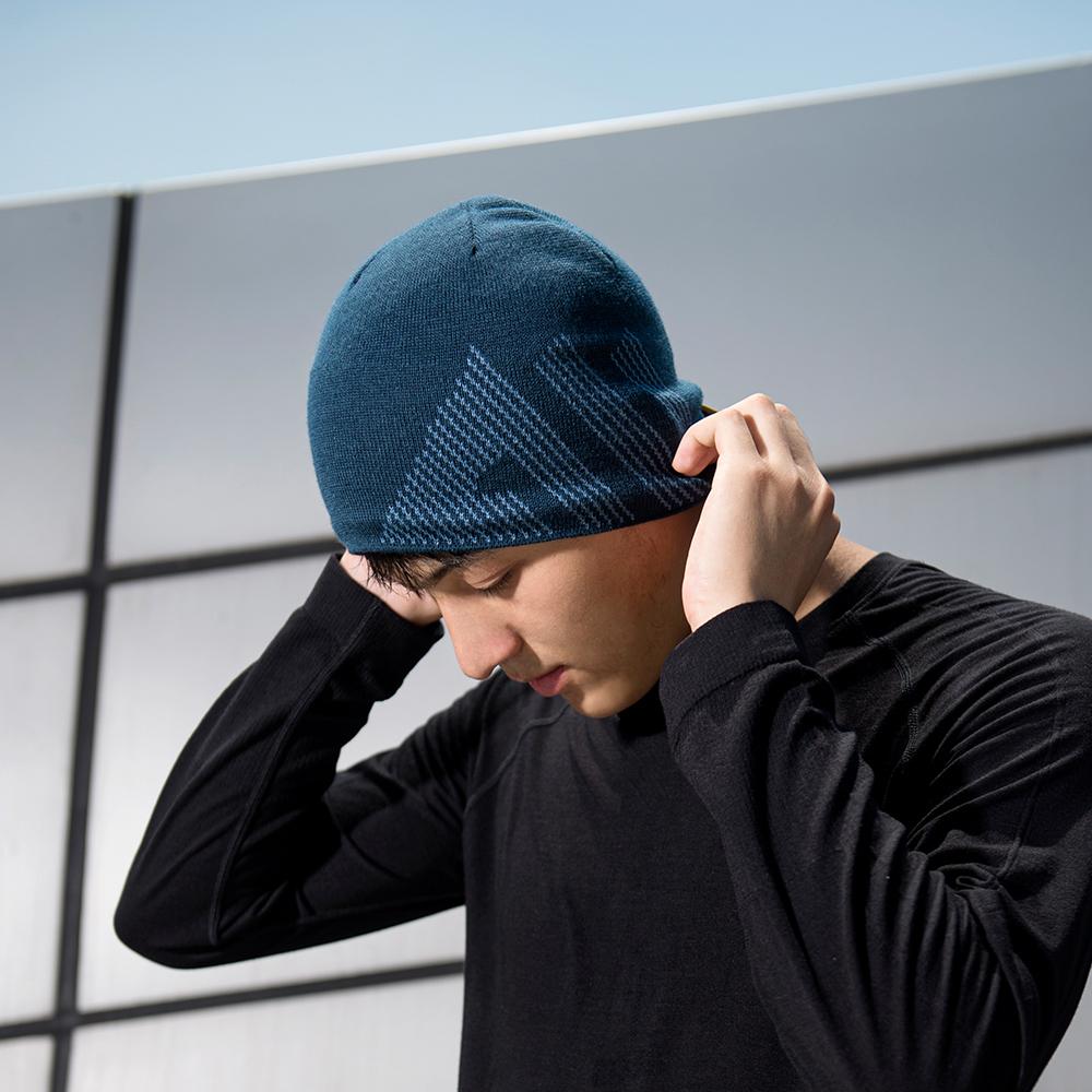 Oniji Clever C39 Navy Merino Wool Beanie