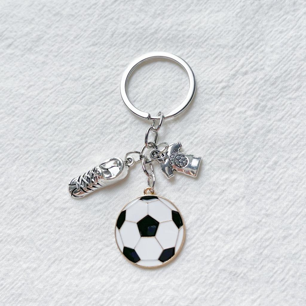 Sportlicher Fußball-Anhänger Schlüsselanhänger Kreativität Sneaker Trikot Design Auto Schlüsselanhänger Wettbewerbs Souvenir Geschenk C44
