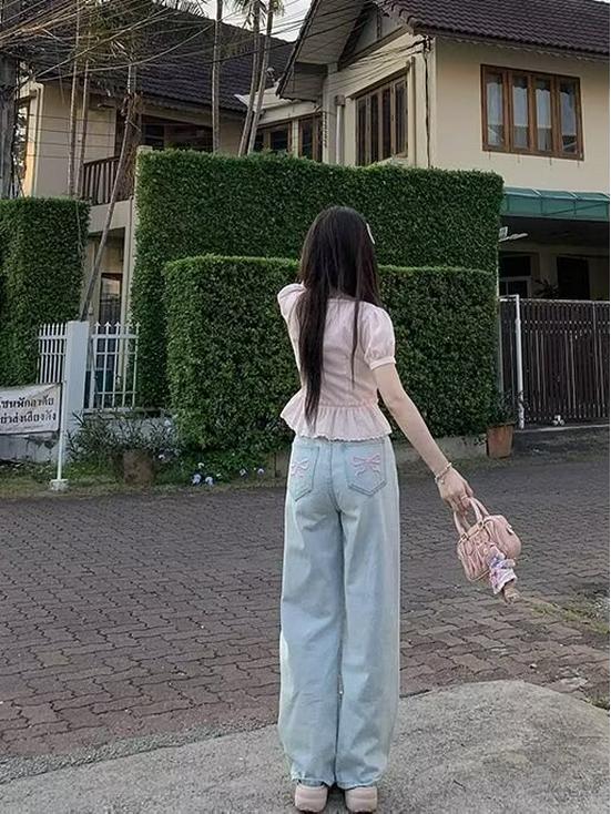 

Женские джинсы с высокой талией в стиле ретро, светло-голубые, с вышивкой в виде банта, широкие штанины 3XL синий