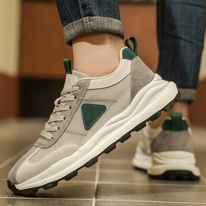 Mode Hohe Plateauschuhe Sommer Laufen Herren Casual Schwarz und Weiß Herrenschuhe Atmungsaktive Sneakers Ehemann Sportschuhe Kleiner Preis