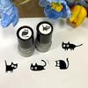 1pc Hot Style Random Cat Pattern Stamp, Cartoon Cat Pattern Stamp with Random Design.