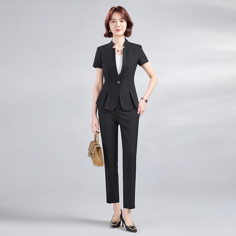 

Женский летний профессиональный костюм из двух предметов с коротким рукавом M