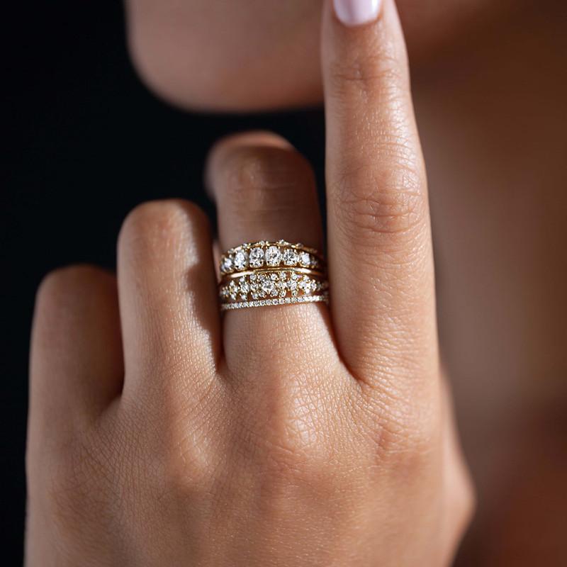 Huitan Trendy Damesringen Dubbele Laag Zirkonia Luxe Vrouwelijke Accessoires voor Bruiloft Nieuwe Prachtige Dames Sieraden Dropship