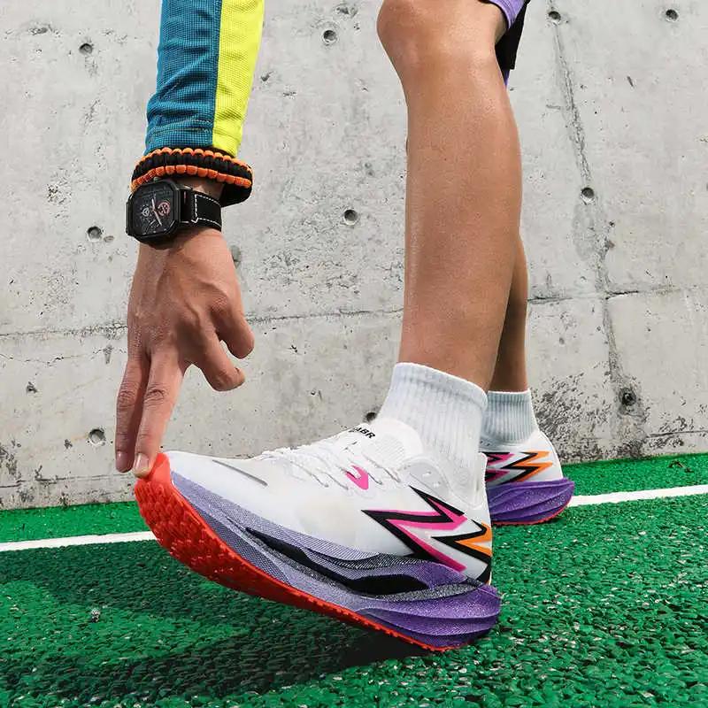 Height Increasing Low Outdoor Shoes Men Walking Outdoor Green Sneakers Men Sports Losfers Tenisse Gifts High Grade Type