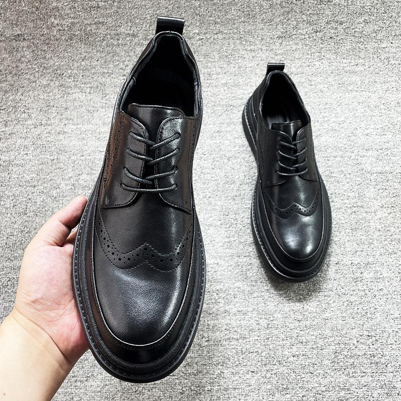 

Men s shoes 2025 summer new Korean version trend casual versatile platform wear-resistant board shoes leather surface men s sports trendy shoes 44