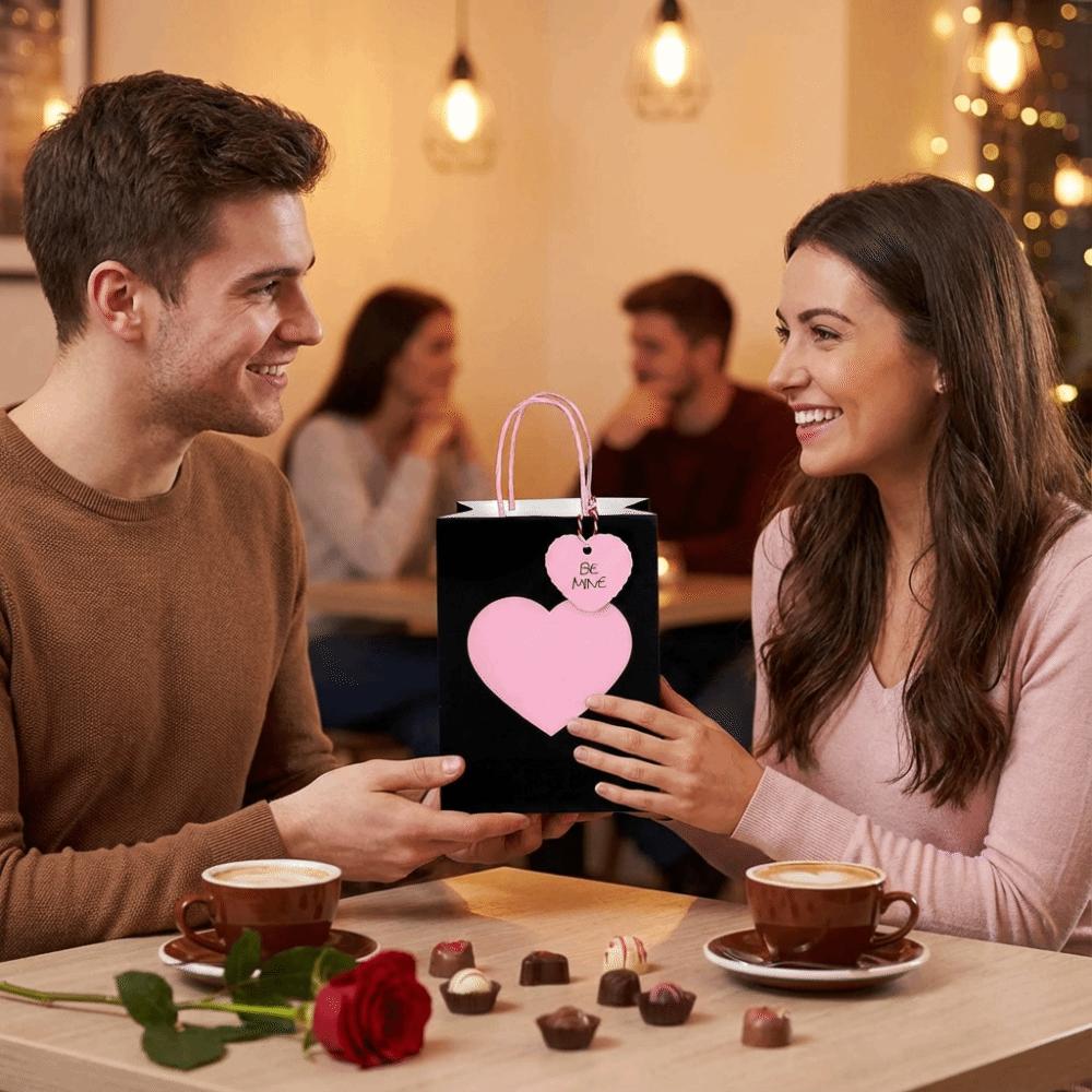 10/12PCS New Heart Design Gift Bags With Handles Eco-Friendly Shopping Bags Kraft Paper Party Favor Bags Valentine's Day