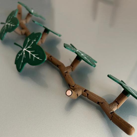 1 Set Climbing Ivy Refrigerator Magnet with Articulating Stems 3D Butterfly Simulated Vine Leaf Plants Fridge Magnet Kitchen Locker Decoration