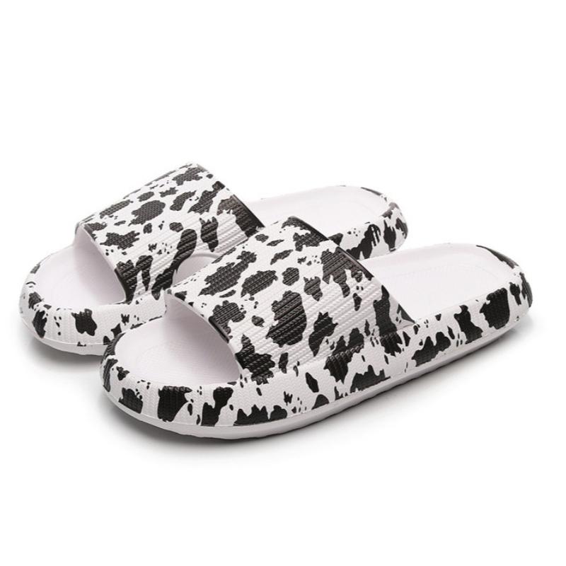 Ladies' Fashionable EVA Slippers with Leopard Print Ladies' Thick Soled Cloud Slippers for Vacation Beach Dormitory Plus Size Women's Shoes
