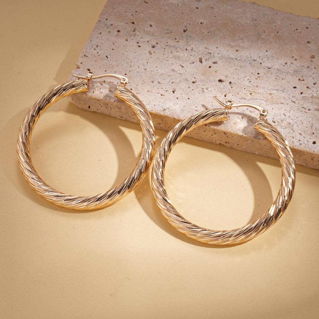 Personalized Metal Sense Geometric Texture Spiral Round Ear Buckle Environmental Protection Earrings