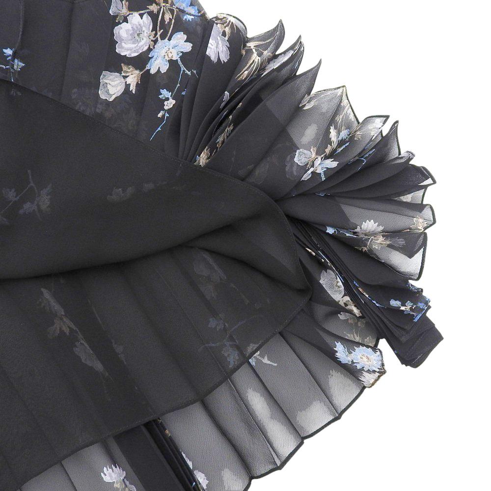 Celine Beautiful Silk Flower Sheer Pleated Skirt for Women, Black, Size 36, 2J369800T.96NB Skirt 36 blackUsed