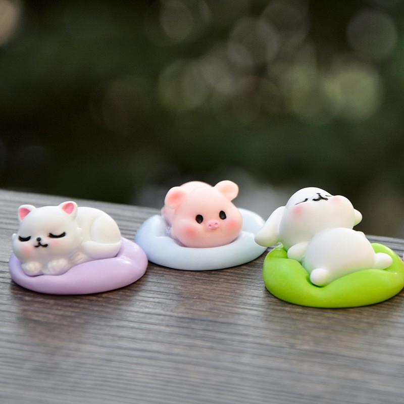 Animal Dog Cat Sleeping Series Toys Figurines Desktop Car Statues Decorations