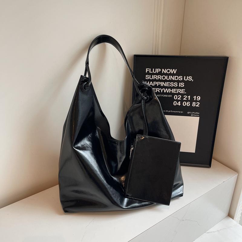 Leisure Commuter Tote Bag Women's Large-capacity New Versatile Shoulder Shopping Bag Bag