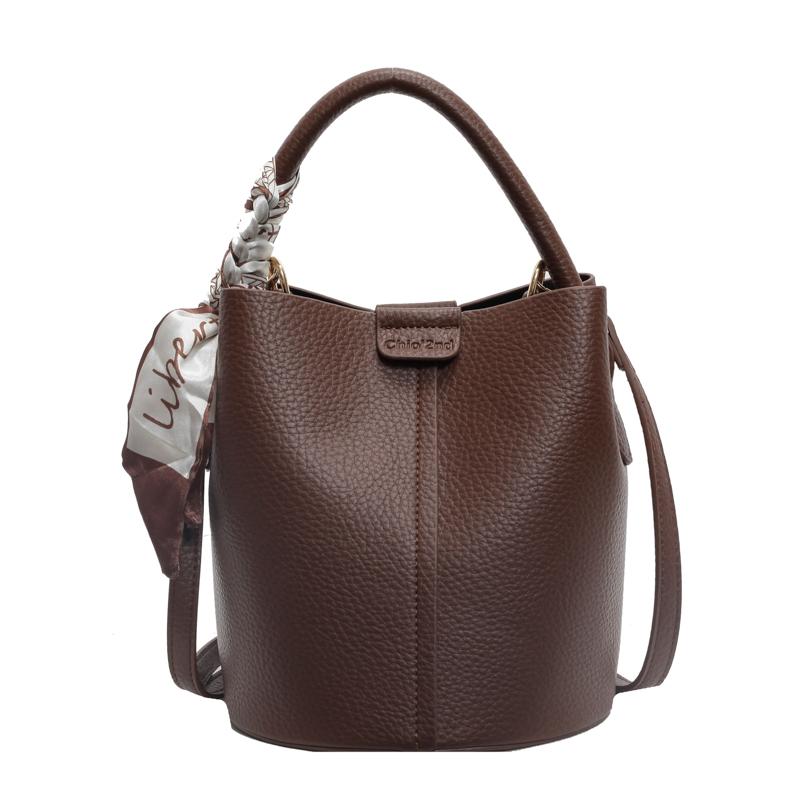 Autumn And Winter High-Grade Retro Fashion New Portable Bucket Bag With Texture Commuter Single Shoulder Crossbody Bag