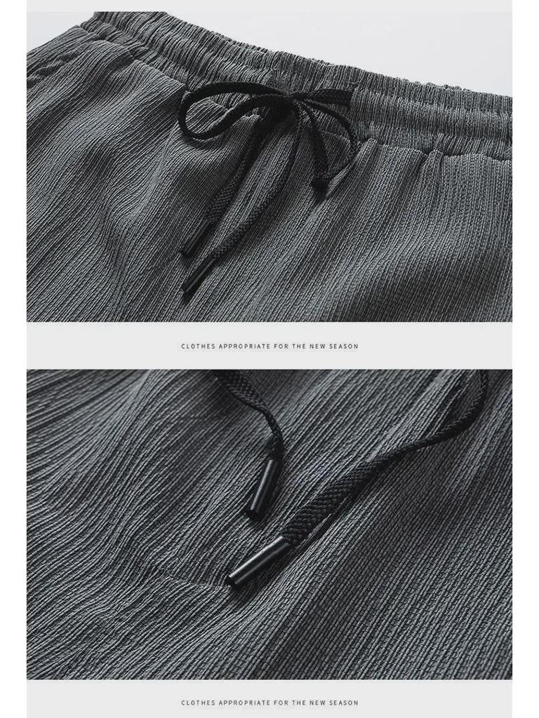 Herren Eisseide Freizeit Sportanzug - Lockerer Schnitt, Trendiges Kurzarm-Top & Cropped Hose, Sommer Zweiteiler.