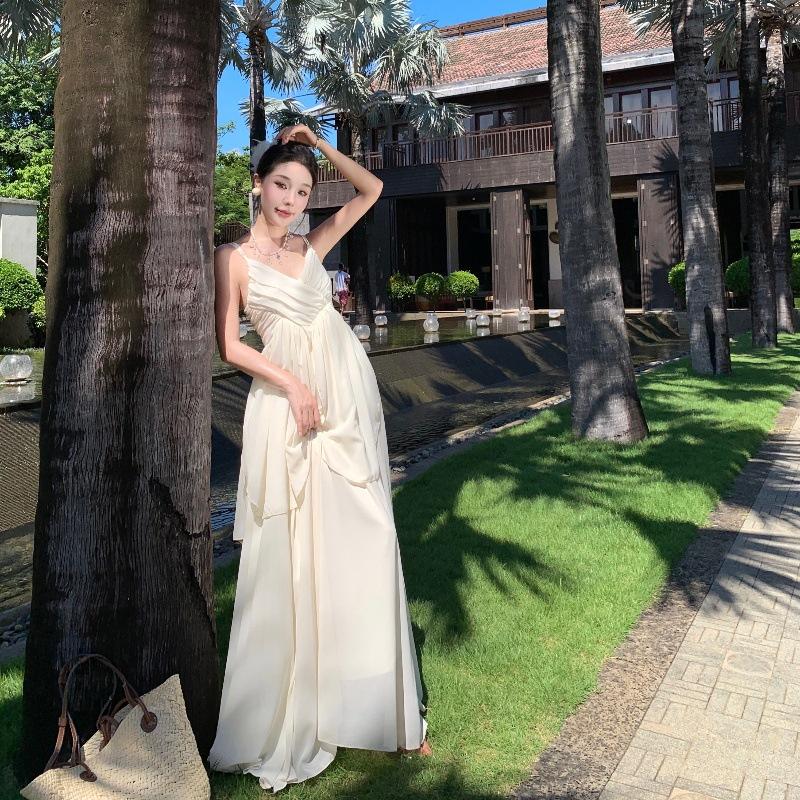 French retro pure desire style big skirt, suspender waist and thin irregular suspender fairy long skirt, super fairy vacation skirt