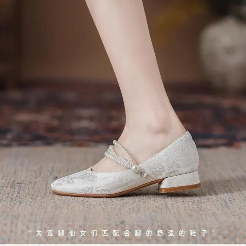 Fashion Ladies Shoes 2025 New Shallow Women's High Heels Fashion String Bead Dress Pumps Women Hot Sale Plus Size Square Toe Heels Women