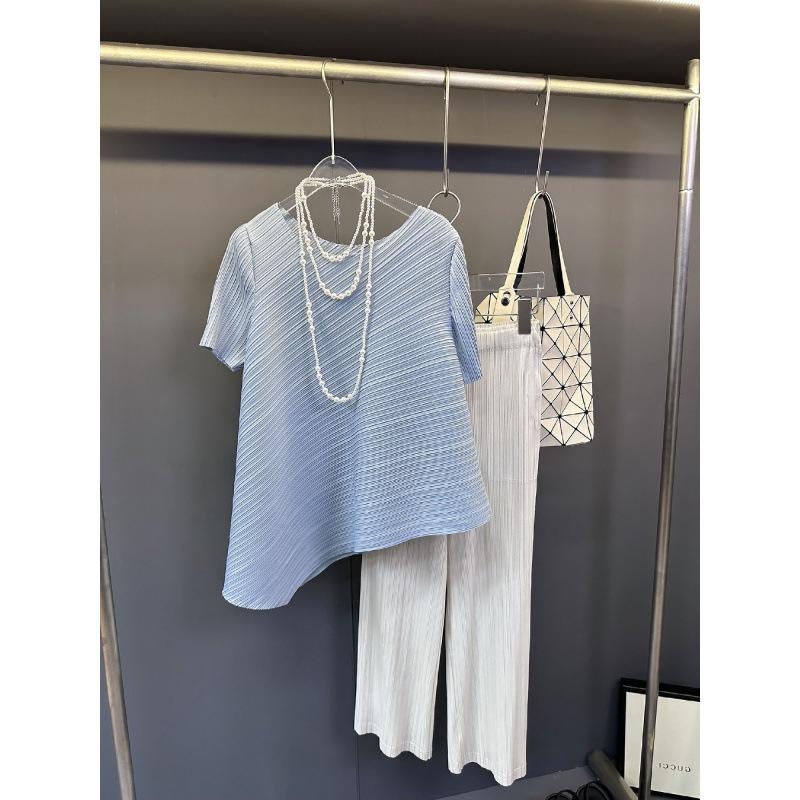 Miyake Women's Irregular Pleated Tops - Short Sleeves, Round Neck, Loose Fit, Slim and Long Niche, Perfect for Summer.