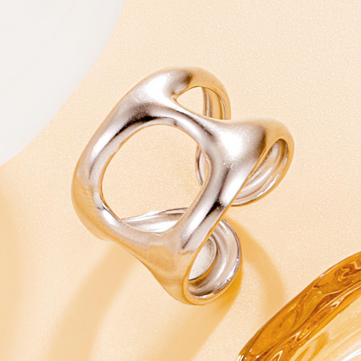 Retro Baroque Stainless Steel Hollow Geometric Ring for Women - Wide, Thick-Lined Design