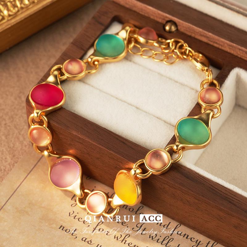 

Colorful Vintage French Crystal Beaded Bracelet – Light Luxury Retro Niche Design