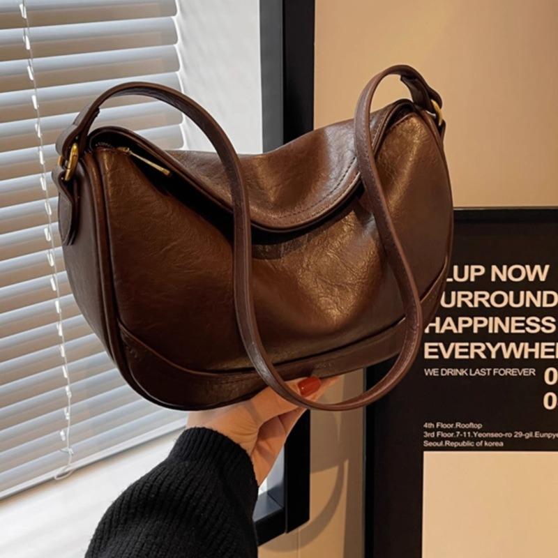 Niche Design Bag Women's New Spring Maillard Retro Shoulder Underarm Bag Versatile Messenger Dumpling Bag