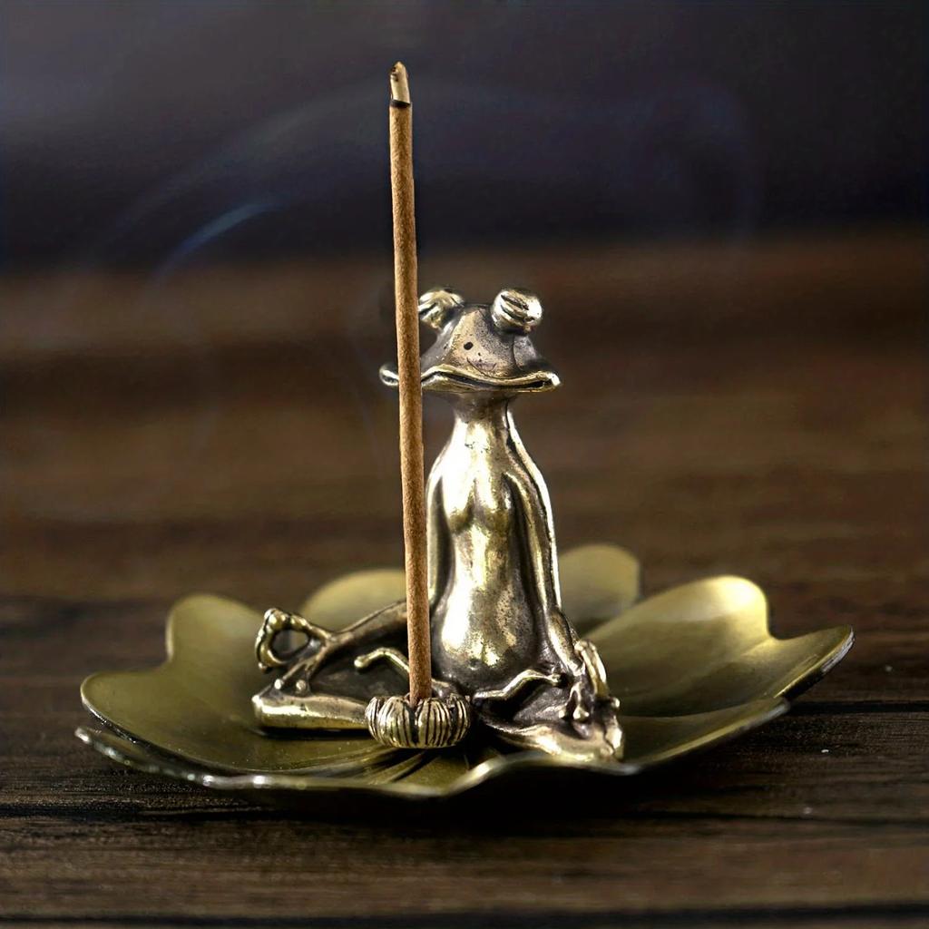 Vintage Brass Meditation Frog Statue Trinket Copper Animal Sculpture Incense Burner Home Desk Decoration Tea Pet Creative Gifts