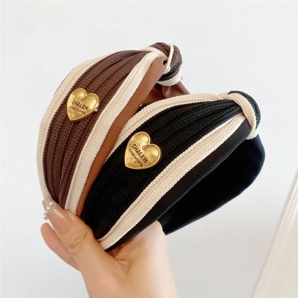 Wide knit headband brown