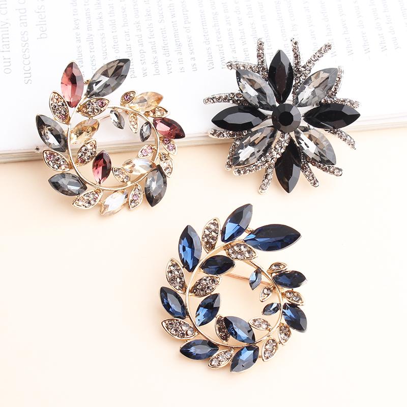 Pomlee Rhinestone Crystal Olives Brooches Unisex Women And Men Brooch Pin Collar Jewelry Suit Coat T -Shirt Dress Accessories