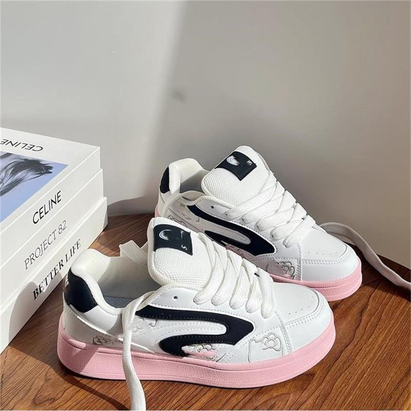 Niche Design Girl Black and Pink Little White Shoes Ins Tide 2025 Autumn New Board Shoes Versatile Casual Bread Shoes