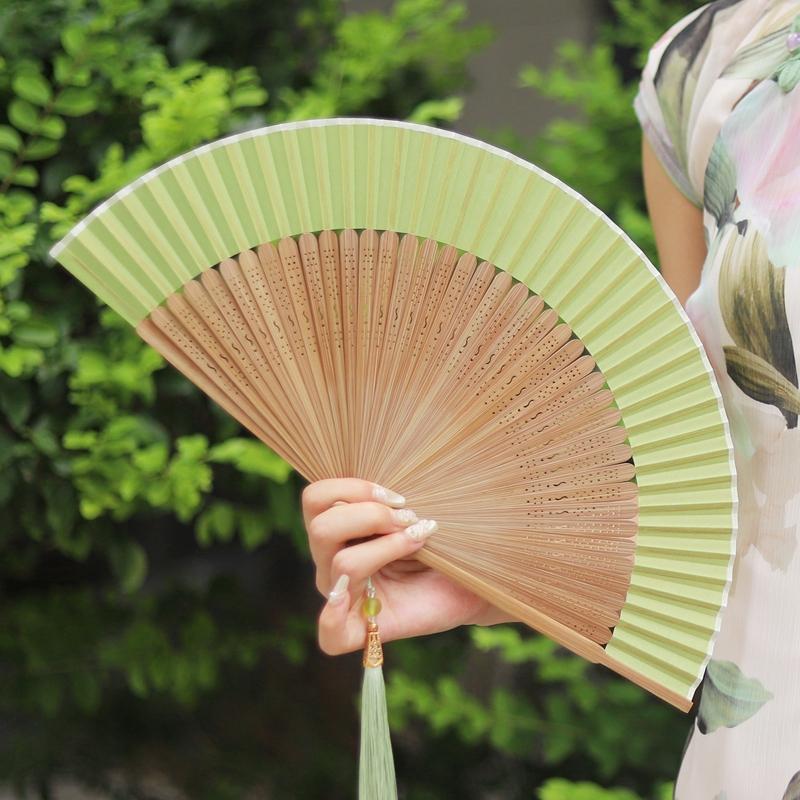 Retro Hand Fan Portable Folding Fans Chinese Style Tassel Manual Dancing Fans Art Craft Gift Elegent Female Woman Fan Home Decor