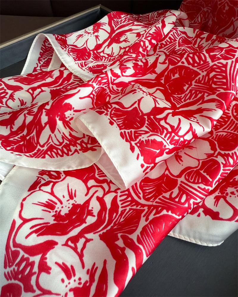 New Summer Sunscreen Print 70cm Square Beach Satin Scarf Casual Elegant Thin Breathable Neck Women Head Wrap Hair Scarves
