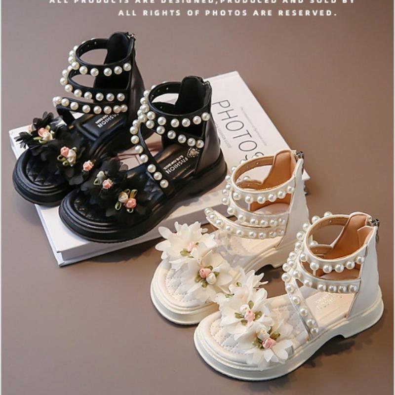 Sandálias para Meninas 2026 Verão Novo Moda Pequena Princesa Sapatos Estilo Fada Flor Bebê Solado Macio Sapatos de Pérola